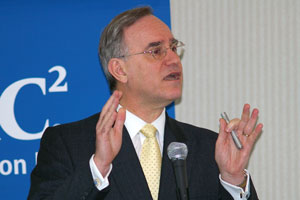 EMCジャパン 代表取締役社長 ナイハイゼル エドワード氏