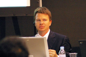 The Linux FoundationのExcective Director ジム・ゼムリン氏