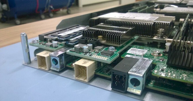 Microsoftが採用したFPGAボード「Catapult」。Altera Stratix V GS D5、8GBメモリー、32MBフラッシュメモリー、PCIe Gen. 3 x8コネクタを備える