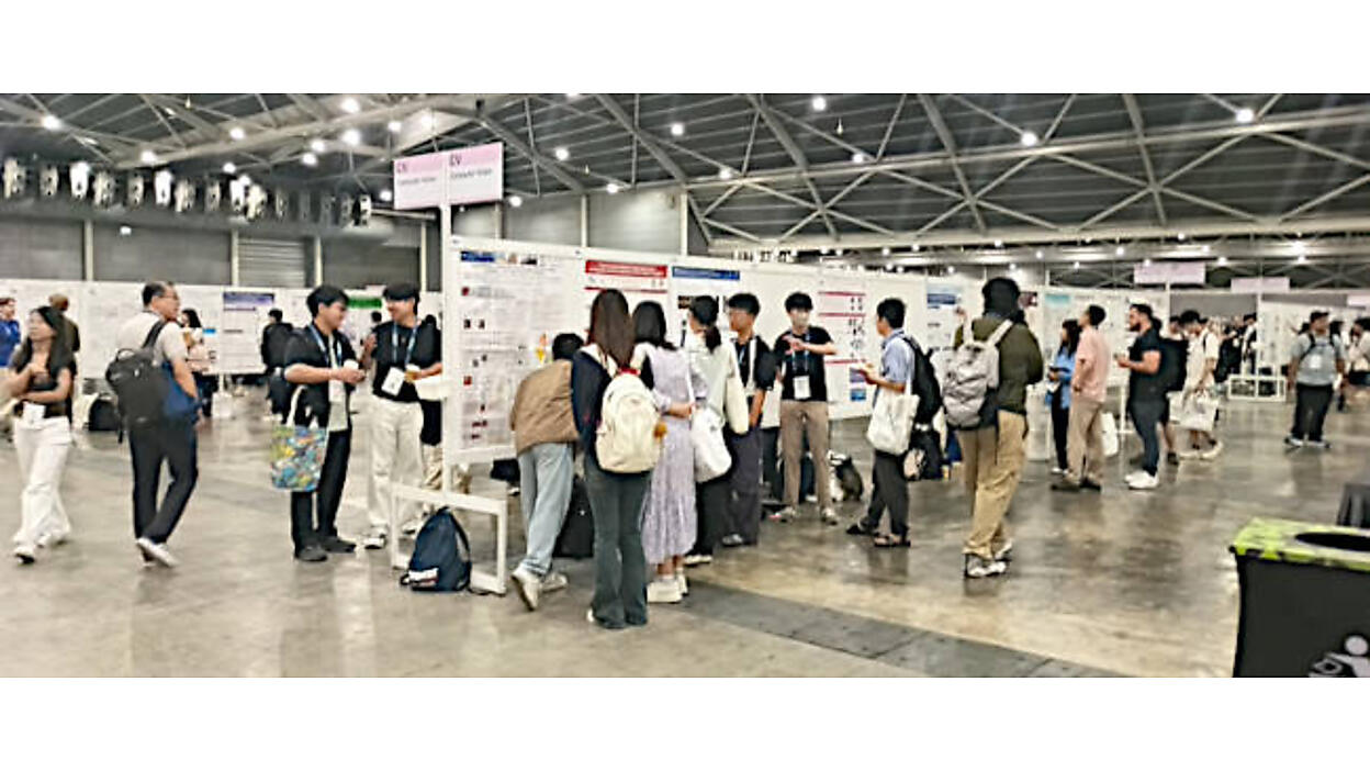 AAAI-26から数多くの参加者で賑わいを見せたポスターセッションと対照