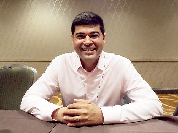 OpenShift担当のVP、アシェシ・バダミ氏。