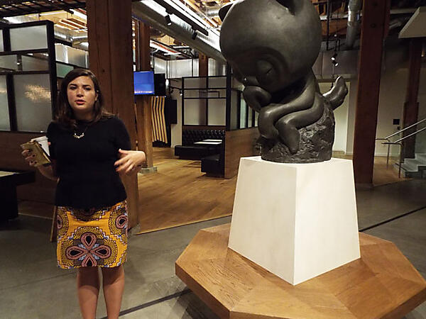 ロダンの「考える人」なOctoCat。紹介するのはPR担当のケイトさん