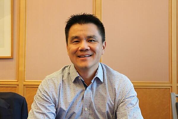 Chief Marketing OfficerのHoward Ting氏