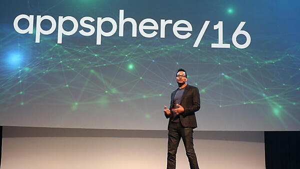 冒頭に登壇したFounderのバンサル氏