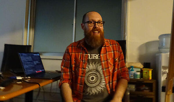 コマンドをすごい速さで実行しながら説明を行うCTOのAdam Jacob氏