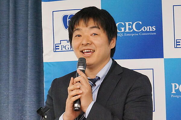 川畠輝聖氏（NEC）による運営委員会の報告