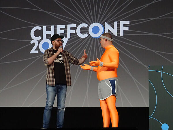 ChefのCTO、Adam Jacob氏（左）とCCOのNathan Harvey氏