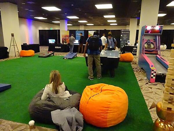 会場の一角には、こんな遊びのスペースも用意されていた