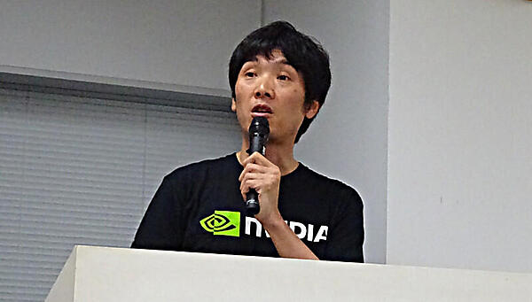 講演を行うNVIDIAの佐々木氏