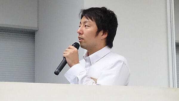 プレゼンテーションを行うNECネッツエスアイの山本氏