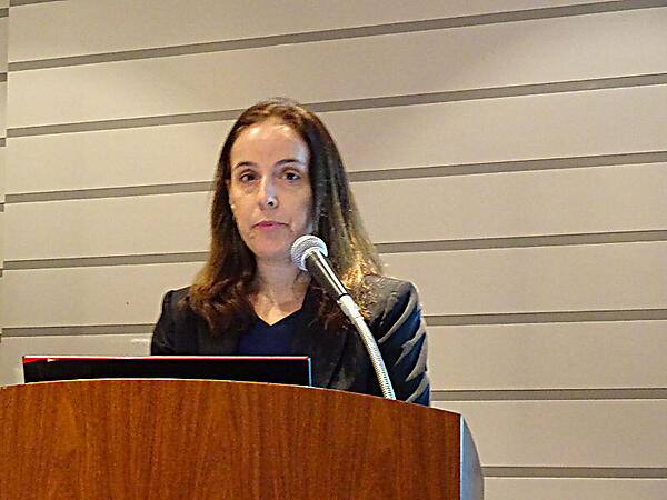 イスラエル大使館の経済公使ノア・アッシャー氏も挨拶し、期待の大きさを伺わせた