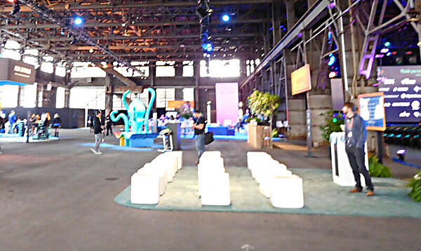 ミニセミナースペースもあるが、あくまでも対話が基本