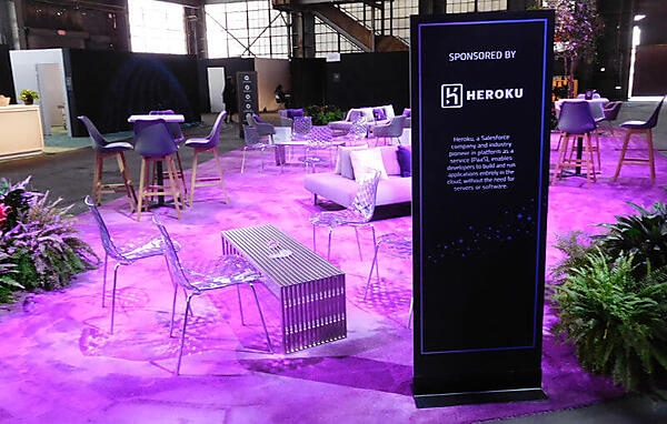 Salesforce配下のHerokuも同様