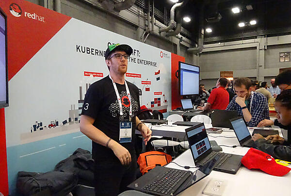 Red Hatのブース