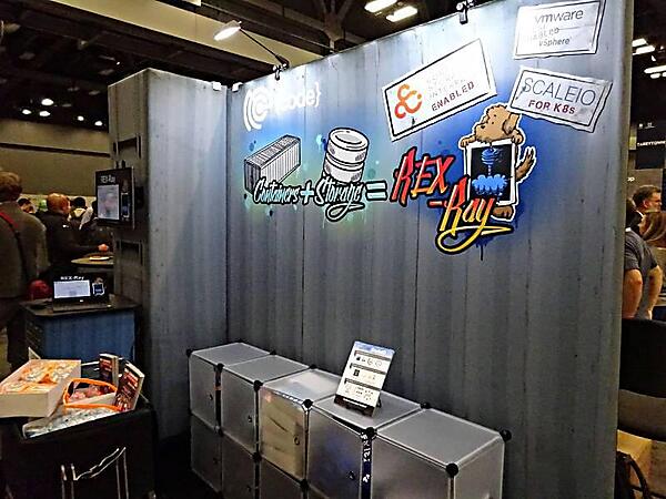 DELL EMCのブース