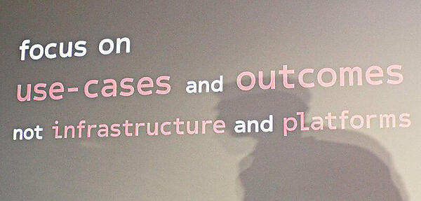 インフラストラクチャーやプラットフォームではなく結果に注目すべき