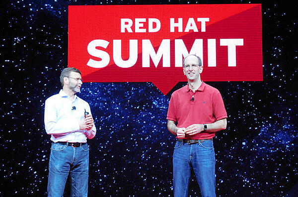 Paul Cormier氏とMicrosoftのScott Guthire氏