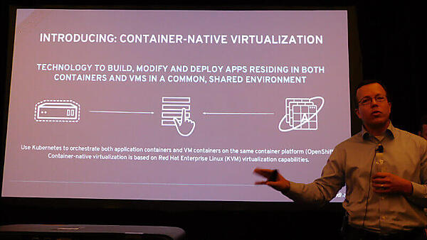 コンテナと仮想マシンの両方を管理できるプラットフォーム