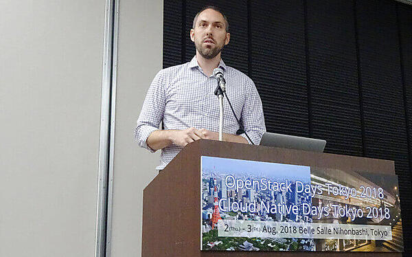 登壇したJonathan Bryce氏