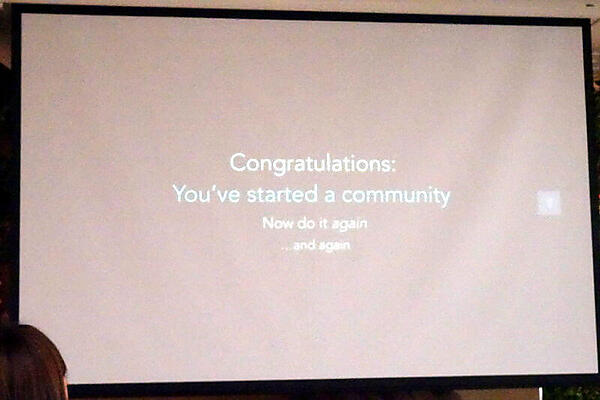 「おめでとう、これでコミュニティを開始した」
