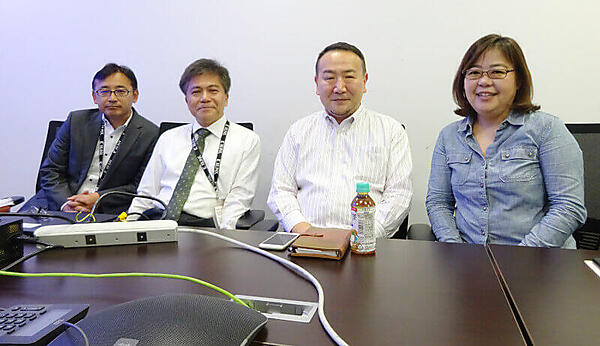 左から丸山氏、堀江氏、秋山氏、須藤氏