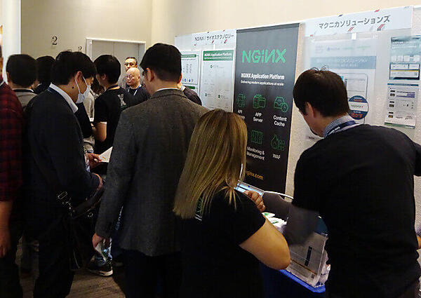 常に人が絶えなかったNGINXブース