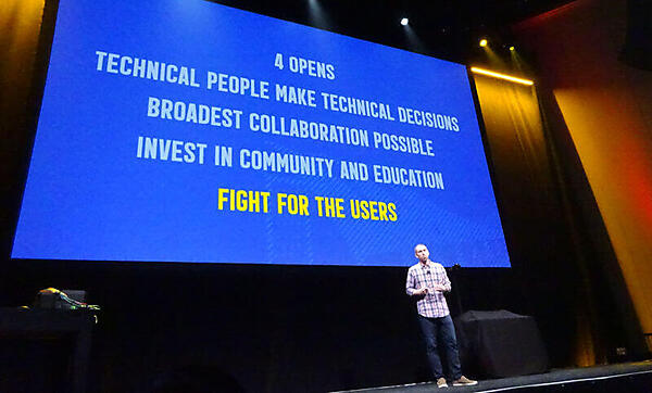 ユーザー目線が再度確認されたとも言えるスライド