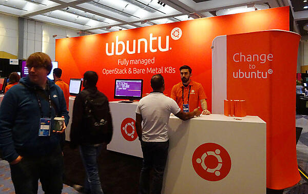 ブランドカラーのオレンジが印象的なUbuntuのブース