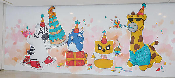 Kubernetes5周年を祝う巨大なイラスト