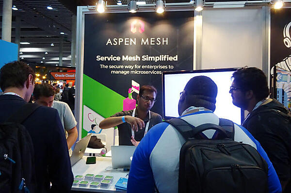 AspenMeshはネックストラップのスポンサーでもあった