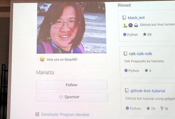 デベロッパーページに表示されるSponsorボタン