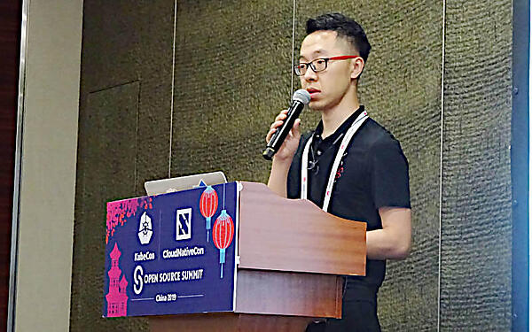 プレゼンテーションを行うHuaweiのWang氏