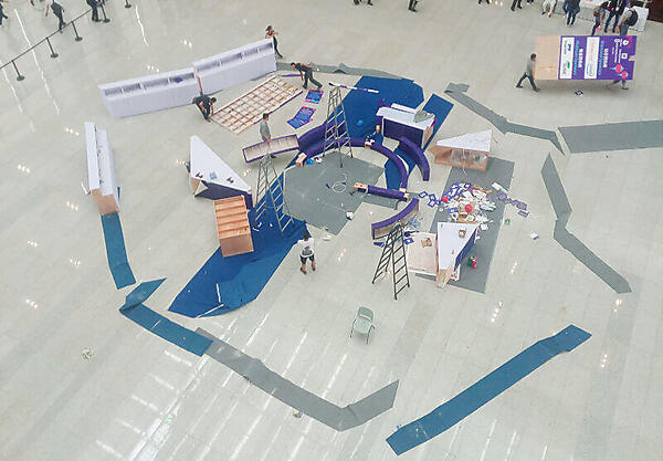 カウンター撤収も仕事が速い