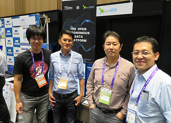 OpenSDSのブース