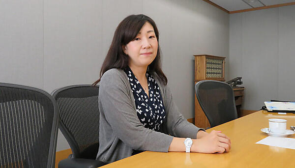 青日本アイ・ビー・エムの山真巳氏