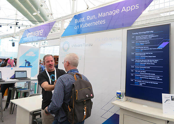 VMwareのブース。Tanzuが紹介されていた