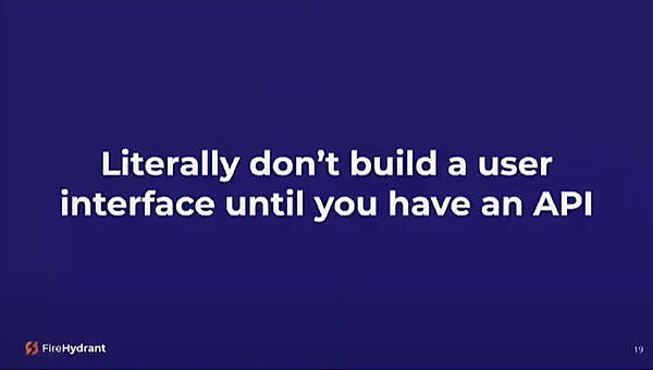 APIができる前にユーザーインターフェースを開発するな