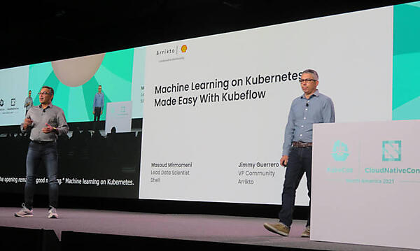 ShellのMirmomeni氏（左）とArriktoのGuerrero氏（右）