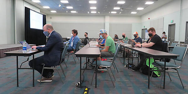 参加者の人数はこれぐらい。左端はLiam Randall氏だ