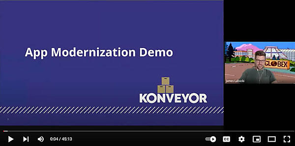 アプリをクラウドネイティブに移行するデモを解説するLabocki氏