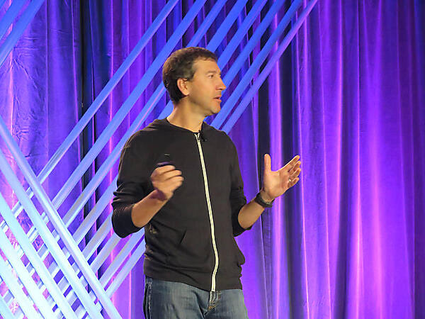 ステージに登壇したLoris Degioanni氏