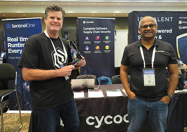 Cycodeのブース。隣のIsovalentブースのお陰で混雑していた