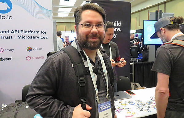 ブースにはGitHubのプロダクトマネージメントのトップJustin Hutchings氏も