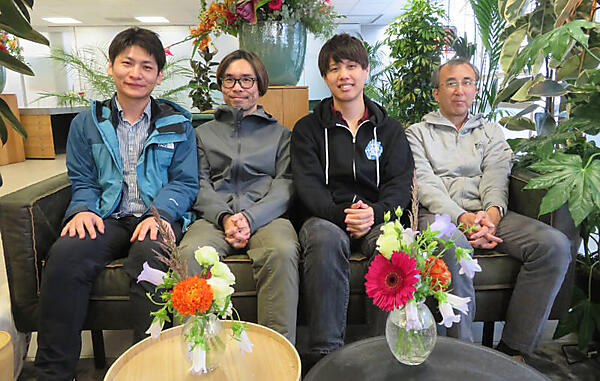 左から吉村氏、曽我氏、青山氏、坂下氏