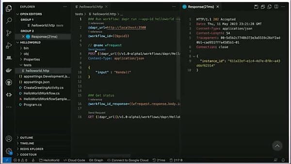 デモ実行中。すべてVisual Studio Code上で見せるデモだ
