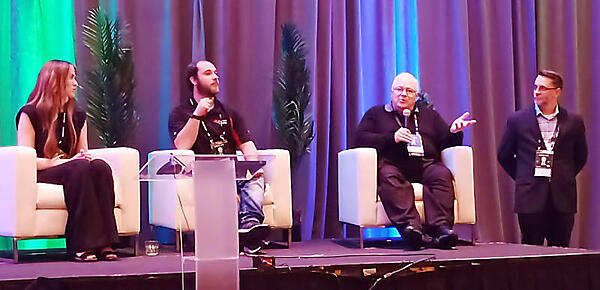 Intel、Red Hat、DELLがパネルディスカッションを実施