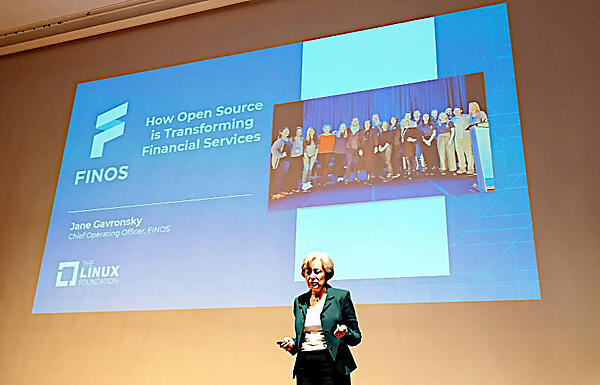 登壇したJane Gavronsky氏