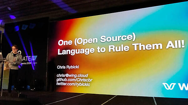 プレゼンテーションを行うRybicki氏