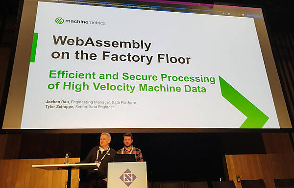 プレゼンテーションを行うJochen Rau氏とTyler Schoppe氏