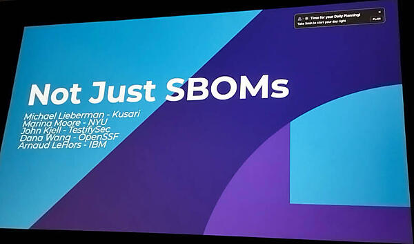 ディスカッションの参加者。OpenSSFのDana Wang氏は不参加だった